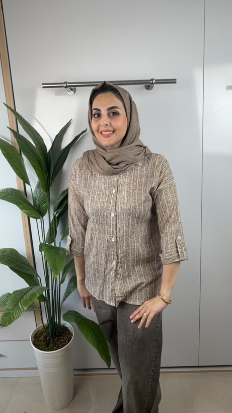شومیز نگیندار با جنس کراش گازوئیلی آستین پاگوندار